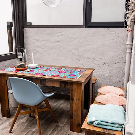 Me Living 130qm Zentrum 度假居