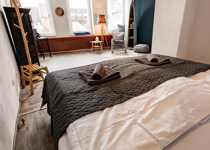 Me Living 130qm Zentrum 度假居